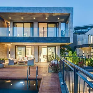 فيلة The Elysium Miramar Villas, بودروم